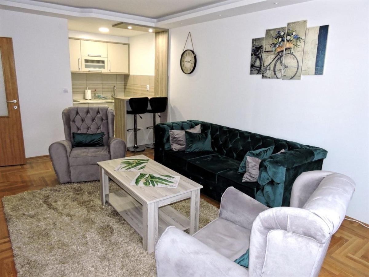 Apartman Lux S&V 1 Lukavica Istocno Sarajevo Hilandarska Centar公寓 外观 照片