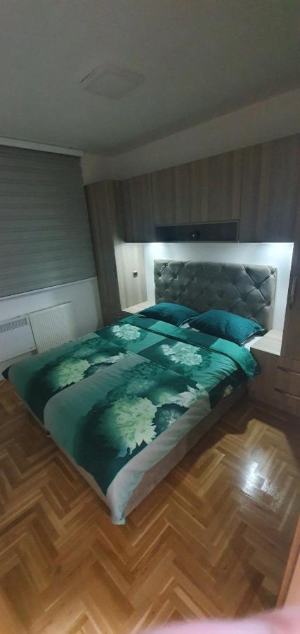 Apartman Lux S&V 1 Lukavica Istocno Sarajevo Hilandarska Centar公寓 外观 照片