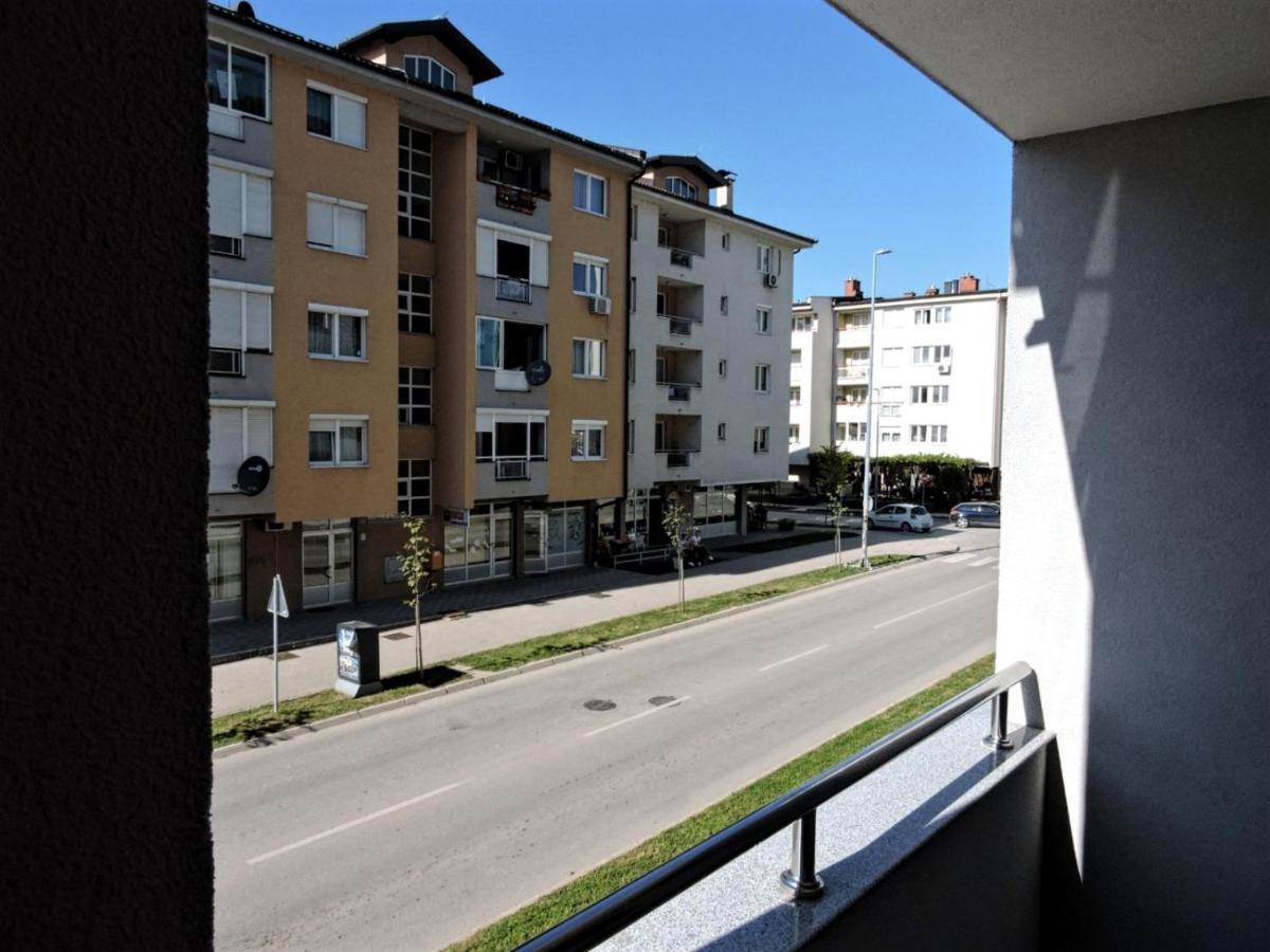 Apartman Lux S&V 1 Lukavica Istocno Sarajevo Hilandarska Centar公寓 外观 照片